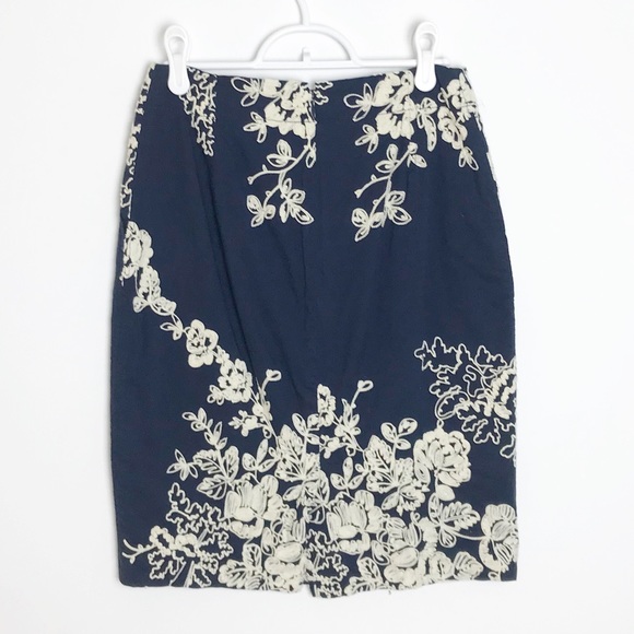J CREW Navy Floral Embroidered Pencil Skirt - Picture 5 of 8